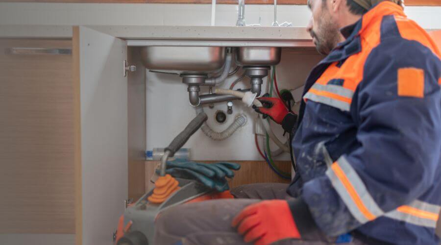 Professional tankless water heater installation services in Sullivan City, TX